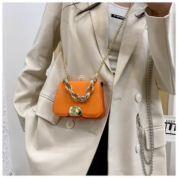 Новая британская модная простая маленькая квадратная сумка, женская дизайнерская сумка, высококачественные сумки через плечо для мобильного телефона на цепочке из искусственной кожи